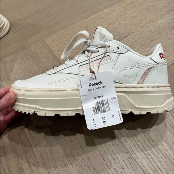 Brand new! Reebok Club C double Geo sneakers size 7 - Picture 4 of 5